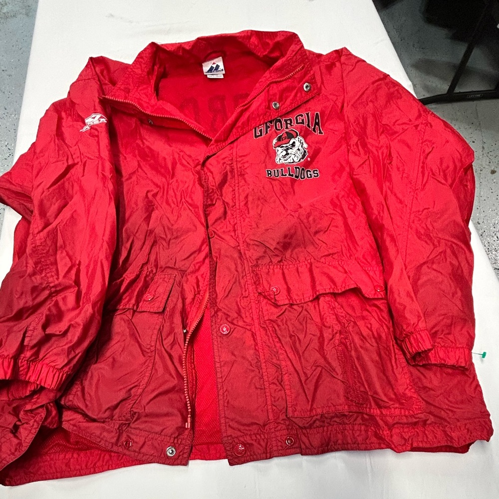 Men’s Georgia bulldogs wind breaker